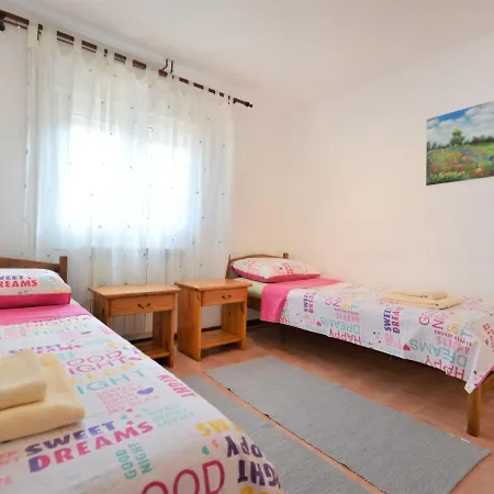 Holiday Home Ama - Mdn148 Ližnjan